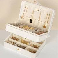 Gracie Velvet Jewelry Box