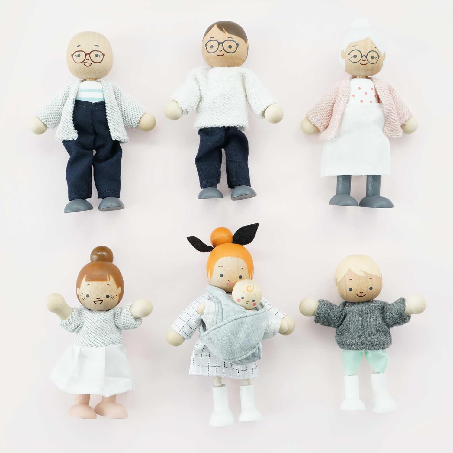 Detail view of Wooden Dolls House Family by Le Toy Van